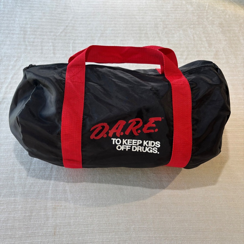 Vintage DARE Duffel Bag Black Red To Keep Kids Off Drugs Gym Travel Barrel Bag